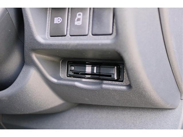 ハイエースワゴン GL FLEX Relaxing FLEXスポイラー&オバフェン 1インチローダウン DELF04ホイール FLEXシートカバー 煌LEDテールランプ カロ7インチナビ&フリップダウンモニター10インチ(21枚目)