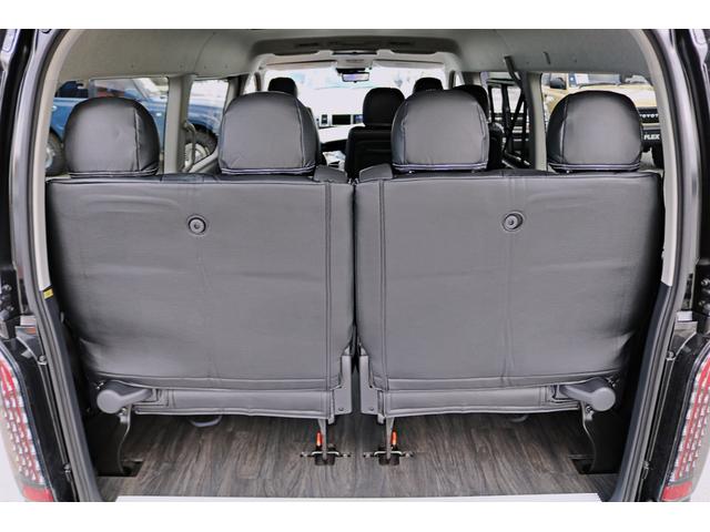 ハイエースワゴン GL FLEX Relaxing FLEXスポイラー&オバフェン 1インチローダウン DELF04ホイール FLEXシートカバー 煌LEDテールランプ カロ7インチナビ&フリップダウンモニター10インチ(43枚目)