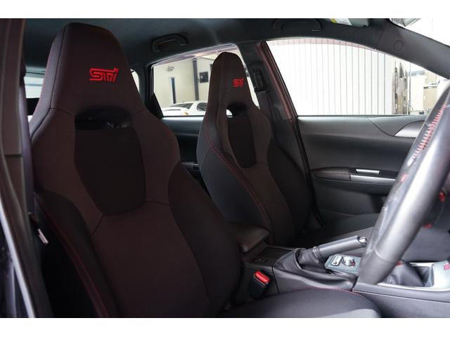 インプレッサ ＷＲＸ　ＳＴｉ　スペックＣ　／平成２４年式／６速ミッション／純正１８インチアルミ／専用キャリパー／ナビ／フルセグ（13枚目）