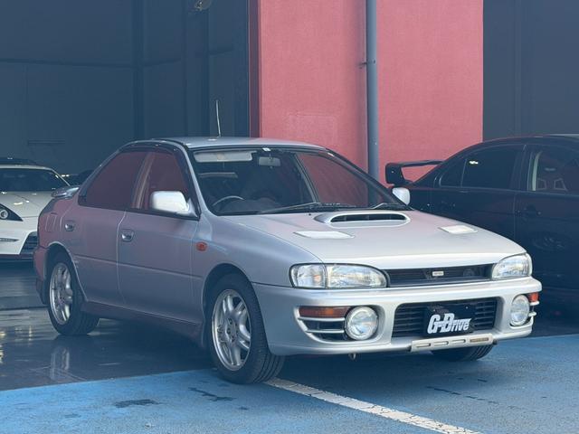 インプレッサ ＷＲＸ　／平成７年式／ノーマル／純正５速マニュアル／ＳＴＩシフトノブ／ナルディステアリング（2枚目）