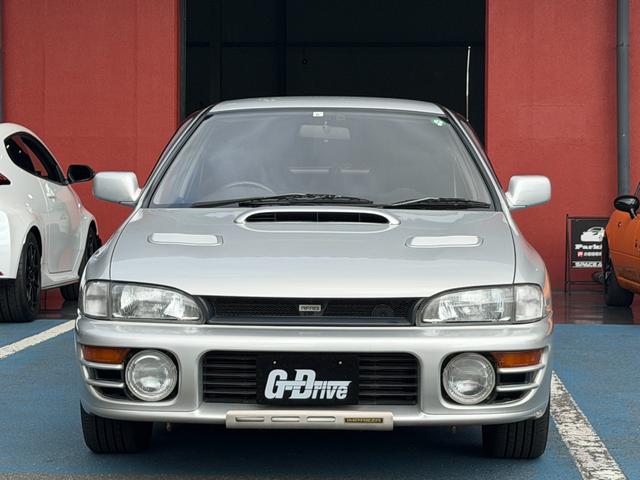 インプレッサ ＷＲＸ　／平成７年式／ノーマル／純正５速マニュアル／ＳＴＩシフトノブ／ナルディステアリング（3枚目）