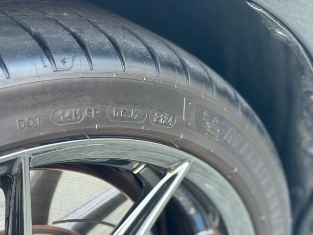 ＧＲヤリス ＲＺ　ハイパフォーマンス　／令和６年式／後期モデル／６速マニュアル車／ＧＲエアロパーツ（Ｆ・Ｓ・Ｒ）／クーリングＰＫＧ／ナビＰＫＧ／マーブルカーボンルーフ／サブラジエーター／ＪＢＬ／純正ナビ＆ＴＶ／バックカメラ（13枚目）
