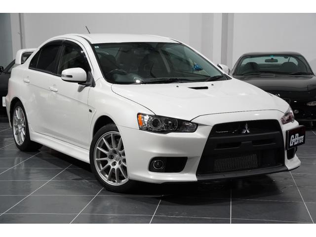 ランサー ＧＳＲエボリューションＸ　ファイナルＳＳＴ／平成２７年式／ブレンボキャリパー／純正１８インチアルミ／純正レカロシート／大型リヤスポイラー／キーレスオペレーション（2枚目）