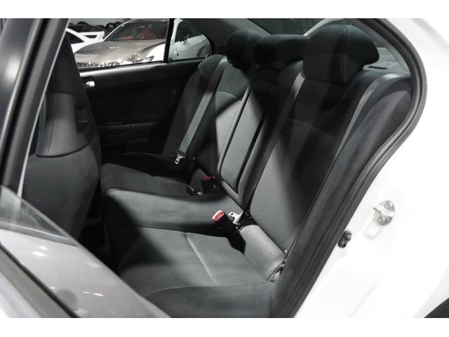 ランサー ＧＳＲエボリューションＸ　ファイナルＳＳＴ／平成２７年式／ブレンボキャリパー／純正１８インチアルミ／純正レカロシート／大型リヤスポイラー／キーレスオペレーション（14枚目）