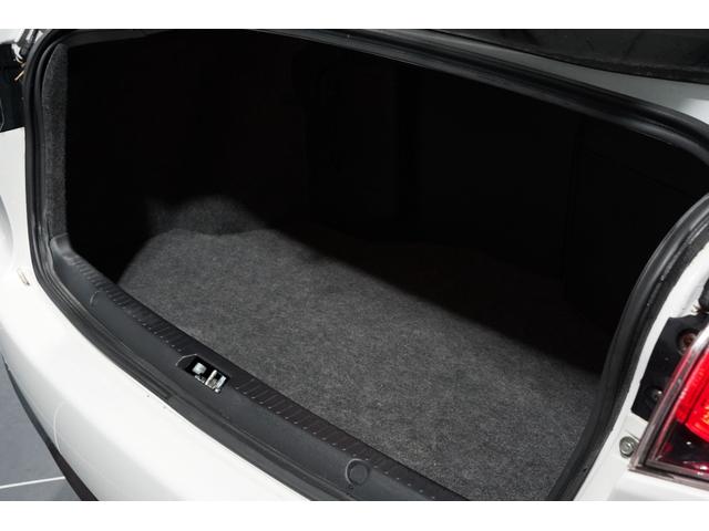 ランサー ＧＳＲエボリューションＸ　ファイナルＳＳＴ／平成２７年式／ブレンボキャリパー／純正１８インチアルミ／純正レカロシート／大型リヤスポイラー／キーレスオペレーション（18枚目）