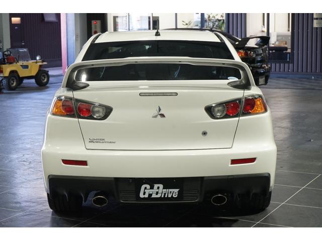 ランサー ＧＳＲエボリューションＸ　ファイナルＳＳＴ／平成２７年式／３００ＰＳ／純正オプションＢＢＳ１８インチアルミ／ブレンボキャリパー／レカロシート／キーレスオペレーション（5枚目）