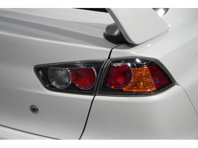 ランサー ＧＳＲエボリューションＸ　ファイナルＳＳＴ／平成２７年式／３００ＰＳ／純正オプションＢＢＳ１８インチアルミ／ブレンボキャリパー／レカロシート／キーレスオペレーション（17枚目）