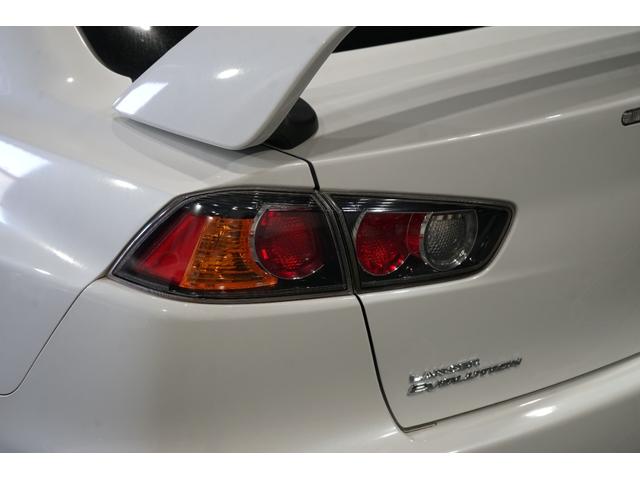 ランサー ＧＳＲエボリューションＸ　ファイナルＳＳＴ／平成２７年式／３００ＰＳ／純正オプションＢＢＳ１８インチアルミ／ブレンボキャリパー／レカロシート／キーレスオペレーション（18枚目）