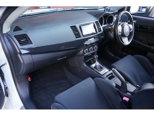 ランサー ＧＳＲエボリューションＸ　ファイナルＳＳＴ／平成２７年式／３００ＰＳ／純正オプションＢＢＳ１８インチアルミ／ブレンボキャリパー／レカロシート／キーレスオペレーション（24枚目）