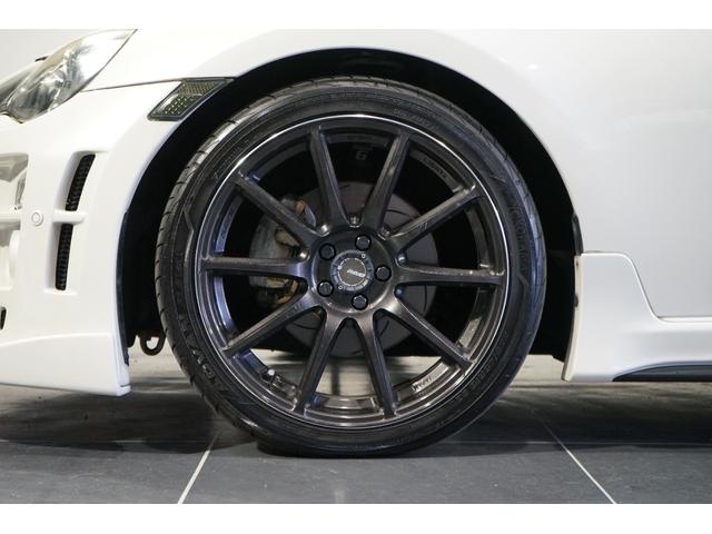 ８６ ＧＴ　／平成２５年式／６速マニュアル／ＨＫＳスーパーチャージャー・エキマニ・車高調／ＴＲＤマフラー／ＫＵＨＬバンパー／ＴＲＤエアロ／ブリッドフルバケットシート／レイズ１８インチアルミ（12枚目）