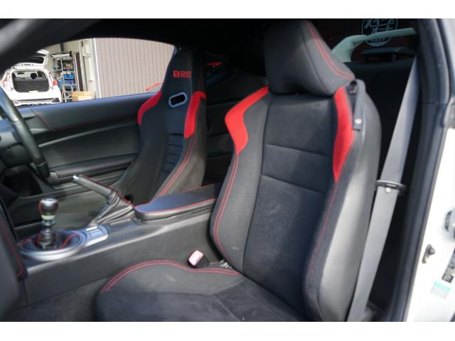 ８６ ＧＴ　／平成２５年式／６速マニュアル／ＨＫＳスーパーチャージャー・エキマニ・車高調／ＴＲＤマフラー／ＫＵＨＬバンパー／ＴＲＤエアロ／ブリッドフルバケットシート／レイズ１８インチアルミ（22枚目）