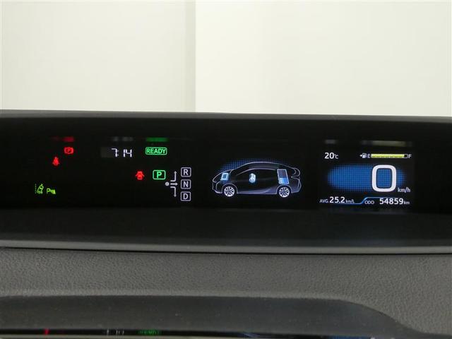 Sセーフティプラス TSSP スマートキー LEDヘッドライト フルセグナビ バックモニター ETC ワンオーナー車 リアスポイラー付 純正アルミホイール CD/DVD再生付き オートエアコン 横滑り防止装置付き(5枚目)