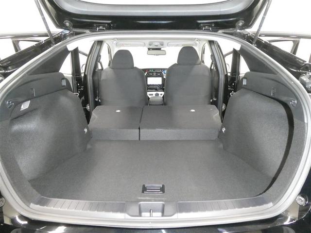 Sセーフティプラス TSSP スマートキー LEDヘッドライト フルセグナビ バックモニター ETC ワンオーナー車 リアスポイラー付 純正アルミホイール CD/DVD再生付き オートエアコン 横滑り防止装置付き(17枚目)