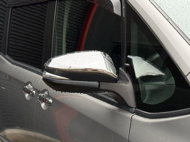 ヴォクシー ＺＳ　煌　ナビ　フルセグＴＶ　Ｂｌｕｅｔｏｏｔｈ　フリップダウンモニター　７人乗り　ＥＴＣ　両側パワースライドドア　ＤＶＤ再生　バックモニター　スマートキー　オートエアコン（4枚目）