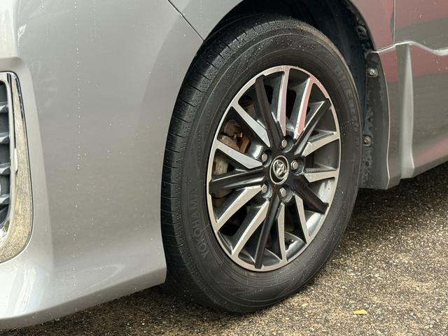 ヴォクシー ＺＳ　煌　ナビ　フルセグＴＶ　Ｂｌｕｅｔｏｏｔｈ　フリップダウンモニター　７人乗り　ＥＴＣ　両側パワースライドドア　ＤＶＤ再生　バックモニター　スマートキー　オートエアコン（5枚目）
