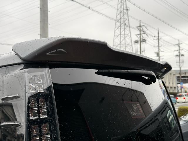 ヴォクシー ＺＳ　煌　ナビ　フルセグＴＶ　Ｂｌｕｅｔｏｏｔｈ　フリップダウンモニター　７人乗り　ＥＴＣ　両側パワースライドドア　ＤＶＤ再生　バックモニター　スマートキー　オートエアコン（11枚目）