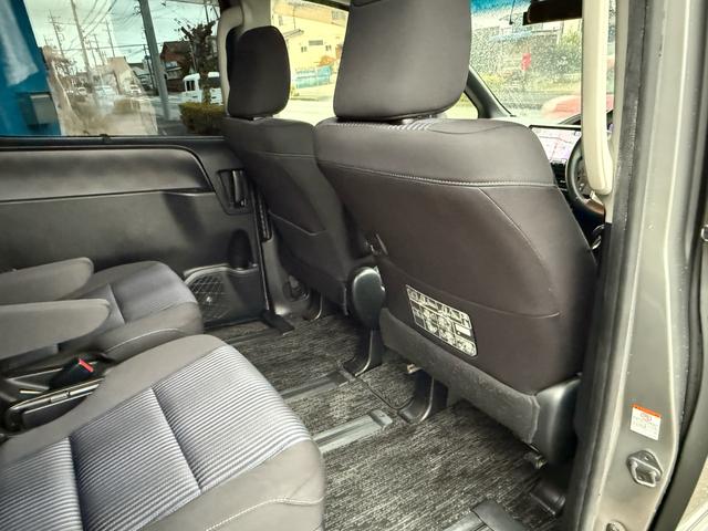 ヴォクシー ＺＳ　煌　ナビ　フルセグＴＶ　Ｂｌｕｅｔｏｏｔｈ　フリップダウンモニター　７人乗り　ＥＴＣ　両側パワースライドドア　ＤＶＤ再生　バックモニター　スマートキー　オートエアコン（24枚目）