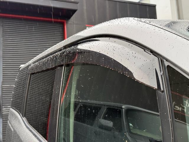 ヴォクシー ＺＳ　煌　ナビ　フルセグＴＶ　Ｂｌｕｅｔｏｏｔｈ　フリップダウンモニター　７人乗り　ＥＴＣ　両側パワースライドドア　ＤＶＤ再生　バックモニター　スマートキー　オートエアコン（31枚目）