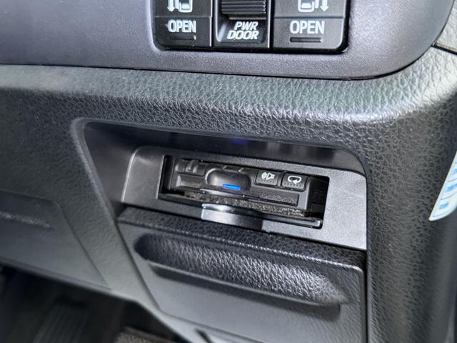 ヴォクシー ＺＳ　煌　ナビ　フルセグＴＶ　Ｂｌｕｅｔｏｏｔｈ　フリップダウンモニター　７人乗り　ＥＴＣ　両側パワースライドドア　ＤＶＤ再生　バックモニター　スマートキー　オートエアコン（36枚目）