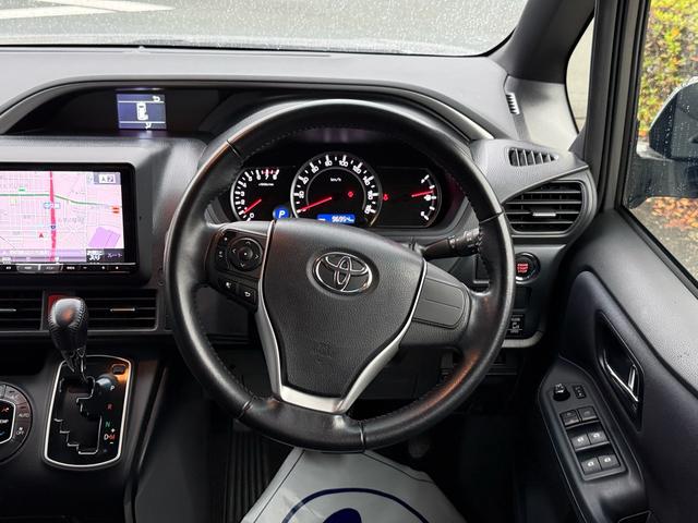 ヴォクシー ＺＳ　煌　ナビ　フルセグＴＶ　Ｂｌｕｅｔｏｏｔｈ　フリップダウンモニター　７人乗り　ＥＴＣ　両側パワースライドドア　ＤＶＤ再生　バックモニター　スマートキー　オートエアコン（42枚目）