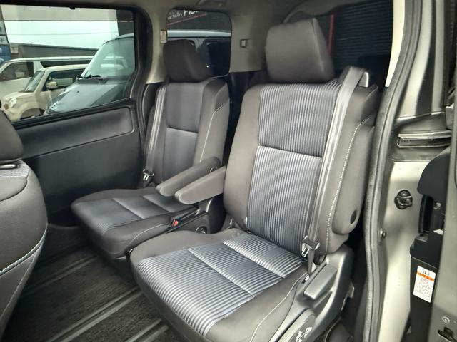 ヴォクシー ＺＳ　煌　ナビ　フルセグＴＶ　Ｂｌｕｅｔｏｏｔｈ　フリップダウンモニター　７人乗り　ＥＴＣ　両側パワースライドドア　ＤＶＤ再生　バックモニター　スマートキー　オートエアコン（48枚目）