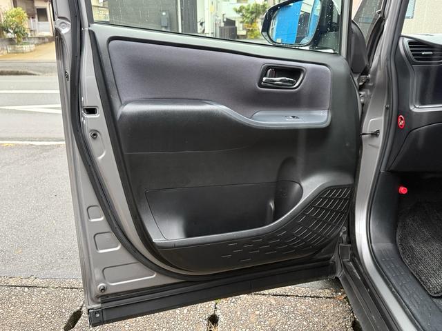 ヴォクシー ＺＳ　煌　ナビ　フルセグＴＶ　Ｂｌｕｅｔｏｏｔｈ　フリップダウンモニター　７人乗り　ＥＴＣ　両側パワースライドドア　ＤＶＤ再生　バックモニター　スマートキー　オートエアコン（51枚目）