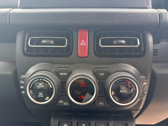 ジムニーノマド FC 未使用車 走行45キロ 4WD 禁煙車 衝突被害軽減システム レーダークルーズ コーナーセンサー スマートキー LEDヘッド 純正15インチアルミ 車線逸脱警報 オートライト オートエアコン(24枚目)
