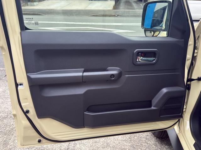 ジムニーノマド FC 未使用車 走行45キロ 4WD 禁煙車 衝突被害軽減システム レーダークルーズ コーナーセンサー スマートキー LEDヘッド 純正15インチアルミ 車線逸脱警報 オートライト オートエアコン(50枚目)