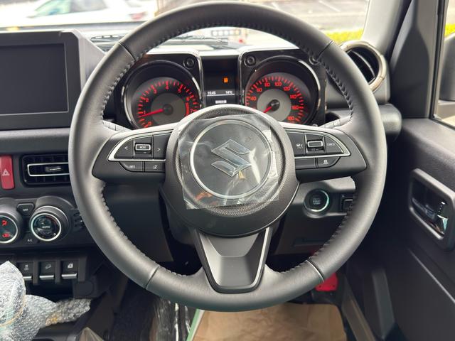 ジムニーノマド FC 未使用車 走行45キロ 4WD 禁煙車 衝突被害軽減システム レーダークルーズ コーナーセンサー スマートキー LEDヘッド 純正15インチアルミ 車線逸脱警報 オートライト オートエアコン(15枚目)