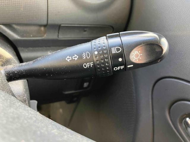 タント Gスペシャル 電動スライドドア スマートキー アイドリングストップ 電動格納ミラー ベンチシート CVT 盗難防止システム ABS CD USB アルミホイール 衝突安全ボディ エアコン パワーステアリング(10枚目)