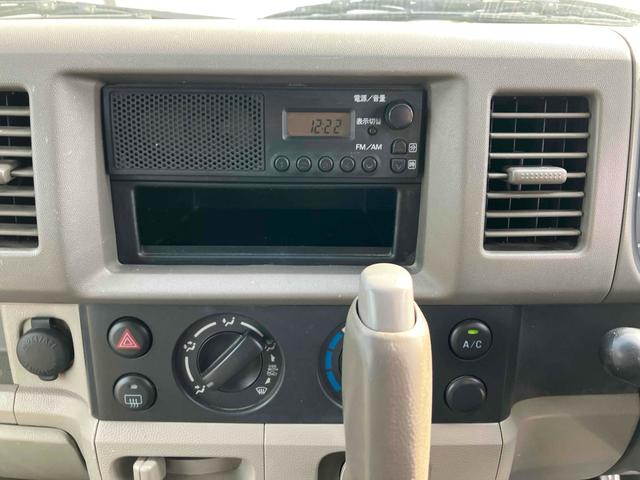 エブリイ PC AT 両側スライドドア キーレスエントリー 盗難防止システム エアコン パワーステアリング パワーウィンドウ 運転席エアバッグ 助手席エアバッグ(4枚目)