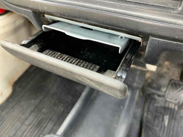 キャリイトラック 4WD MT エアコン パワーステアリング(11枚目)