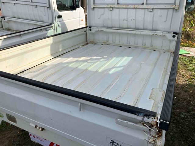キャリイトラック 4WD MT エアコン パワーステアリング(16枚目)