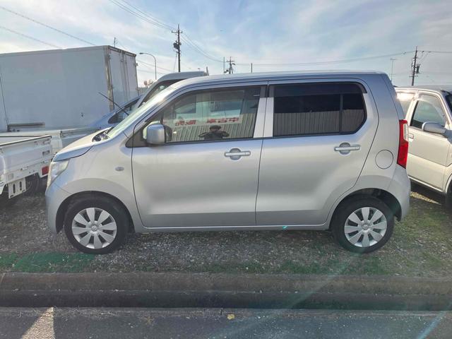 ワゴンR FX ナビ TV キーレスエントリー アイドリングストップ 電動格納ミラー シートヒーター ベンチシート CVT 盗難防止システム ABS 衝突安全ボディ エアコン パワーステアリング パワーウィンドウ(12枚目)