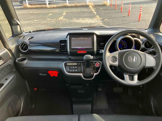 N-BOXカスタム G・Lパッケージ 両側スライド・片側電動 ナビ オートライト HID スマートキー アイドリングストップ 電動格納ミラー ベンチシート CVT 盗難防止システム ABS ESC アルミホイール エアコン(2枚目)