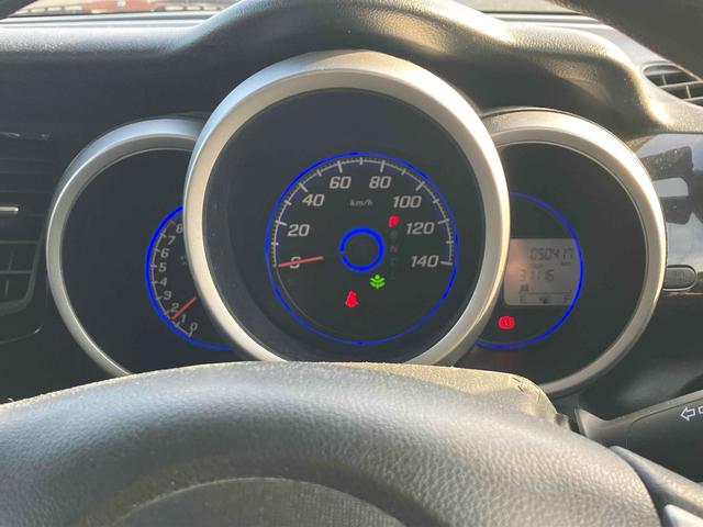 N-BOXカスタム G・Lパッケージ 両側スライド・片側電動 ナビ オートライト HID スマートキー アイドリングストップ 電動格納ミラー ベンチシート CVT 盗難防止システム ABS ESC アルミホイール エアコン(40枚目)