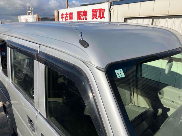 エブリイ ＰＣ　軽バン　ＡＴ　両側スライドドア　盗難防止システム　エアコン　パワーステアリング　パワーウィンドウ　運転席エアバッグ　助手席エアバッグ　ＣＤ　ミュージックプレイヤー接続可（10枚目）