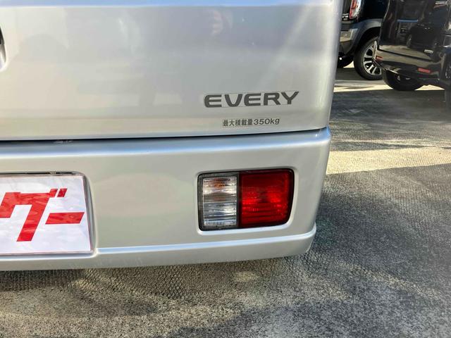 エブリイ ＰＣ　軽バン　ＡＴ　両側スライドドア　盗難防止システム　エアコン　パワーステアリング　パワーウィンドウ　運転席エアバッグ　助手席エアバッグ　ＣＤ　ミュージックプレイヤー接続可（16枚目）