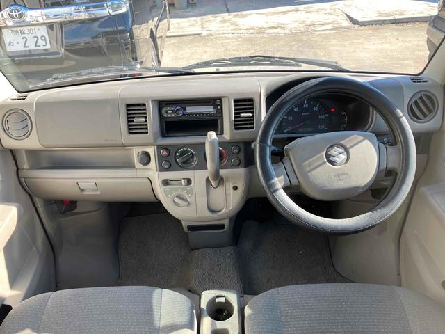 エブリイ ＰＣ　軽バン　ＡＴ　両側スライドドア　盗難防止システム　エアコン　パワーステアリング　パワーウィンドウ　運転席エアバッグ　助手席エアバッグ　ＣＤ　ミュージックプレイヤー接続可（24枚目）