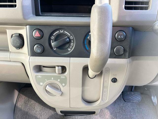 エブリイ ＰＣ　軽バン　ＡＴ　両側スライドドア　盗難防止システム　エアコン　パワーステアリング　パワーウィンドウ　運転席エアバッグ　助手席エアバッグ　ＣＤ　ミュージックプレイヤー接続可（35枚目）