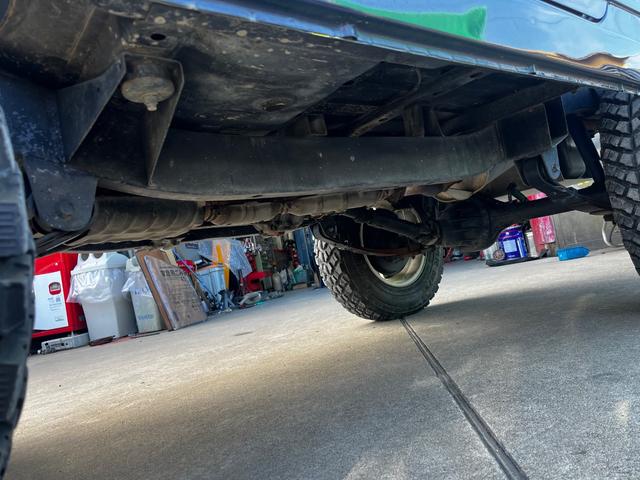 ジムニー ランドベンチャー ブルーM MT5速 シートカバー リフトアップGeolandar M/T 6.50R16 ブラッドレーホイール前後社外バンパー 新品天井ETC付きエアコン(20枚目)