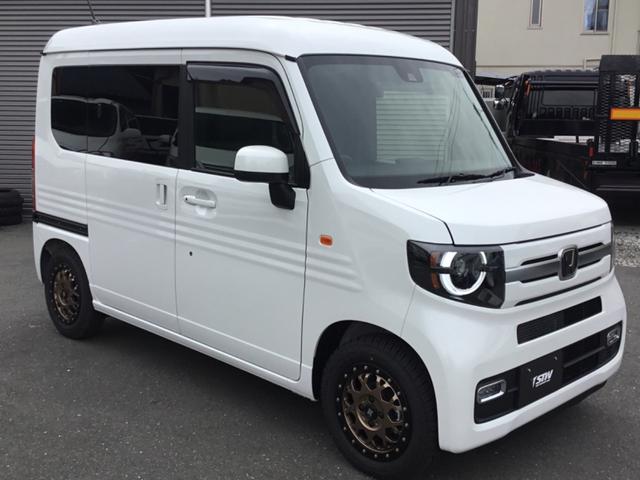 Ｎ－ＶＡＮ 　車中泊仕様・社外ホイール・ブラックエンブレム・テールゲートカーテン・ルーフコンソール・社外フロアマット・キーレス・（6枚目）