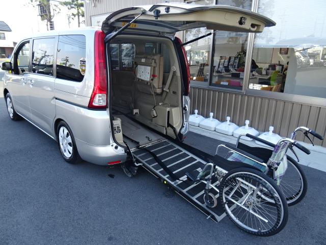 リアスローパー 車いす2基積み 電動ウィンチ ニールダウン(2枚目)