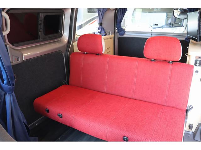 ＮＶ２００バネットバン ピーズクラフト製　キャンピングカー　サブバッテリー　ナビ電源切替スイッチ　架装部ＴＶモニター　インバーター１０００Ｗ　コンバーター　アウターシャワー　給水タンク　キャンピングカー（5枚目）