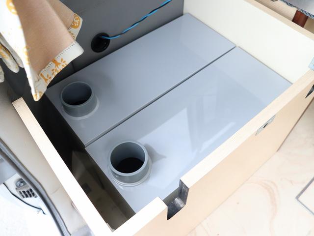 ハイエースバン リンエイ バカンチェスリッツ サブバッテリー ベバストFFヒーター FASPシート 走行充電 メモリーナビ 社外LEDヘッドライト ドライブレコーダー バックカメラ リアクーラー リアヒーター キャンピングカー 寒冷地仕様(50枚目)