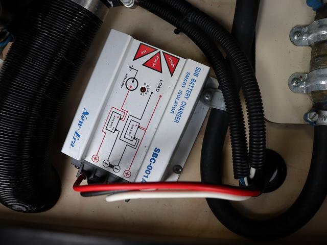 ハイエースバン リンエイ バカンチェスリッツ サブバッテリー ベバストFFヒーター FASPシート 走行充電 メモリーナビ 社外LEDヘッドライト ドライブレコーダー バックカメラ リアクーラー リアヒーター キャンピングカー 寒冷地仕様(53枚目)