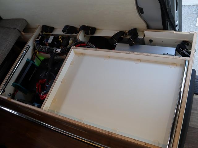 ハイエースバン 　アネックス　ウィズ　２００Ａｈリチウムバッテリー　１５００Ｗインバーター　ソーラー　スポットクーラー　ＦＦヒーター　強化足回り　トヨタセーフティセンス（29枚目）