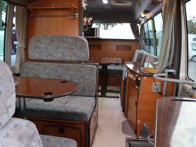 リエッセII 　ＲＶビックフット　エポックミュー　２０００Ｗインバーター　家庭用ＴＶ２台　ＭＡＸＸＦＡＮ２台　外部充電　４．０Ｌディーゼルターボ　ＮｏｘＰＭ適合（2枚目）