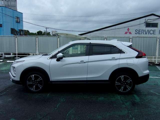 エクリプスクロス Ｇプラスパッケージ　スマートフォン連携メモリーナビ　フルセグＴＶ　マルチアラウンドモニター　ＥＴＣ　フロントシートヒーター　寒冷地仕様車　フロント＆リヤパーキングセンサー　ワンオーナー禁煙車　レーダークルーズコントロール（5枚目）