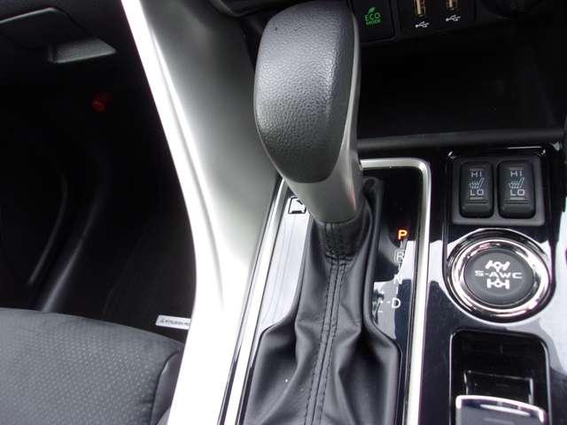 エクリプスクロス Ｇプラスパッケージ　スマートフォン連携メモリーナビ　フルセグＴＶ　マルチアラウンドモニター　ＥＴＣ　フロントシートヒーター　寒冷地仕様車　フロント＆リヤパーキングセンサー　ワンオーナー禁煙車　レーダークルーズコントロール（11枚目）